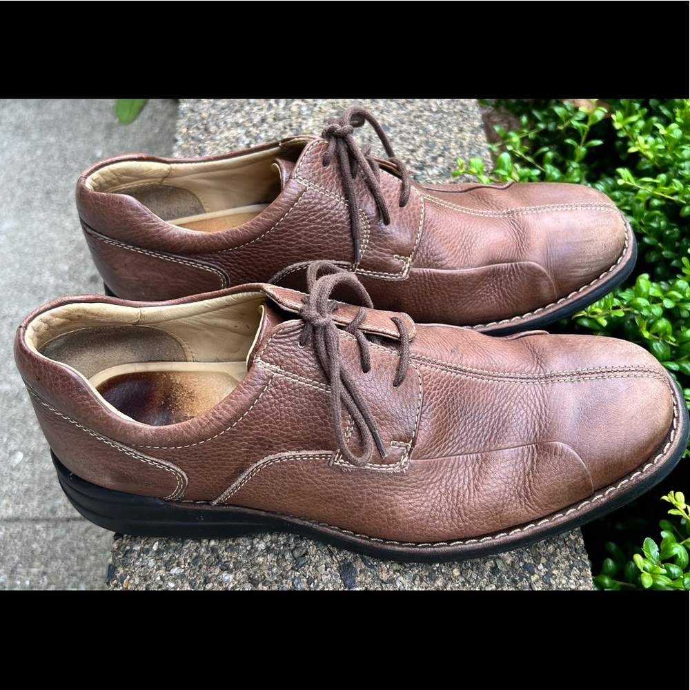 Johnston and Murphy Shuler dress shoes